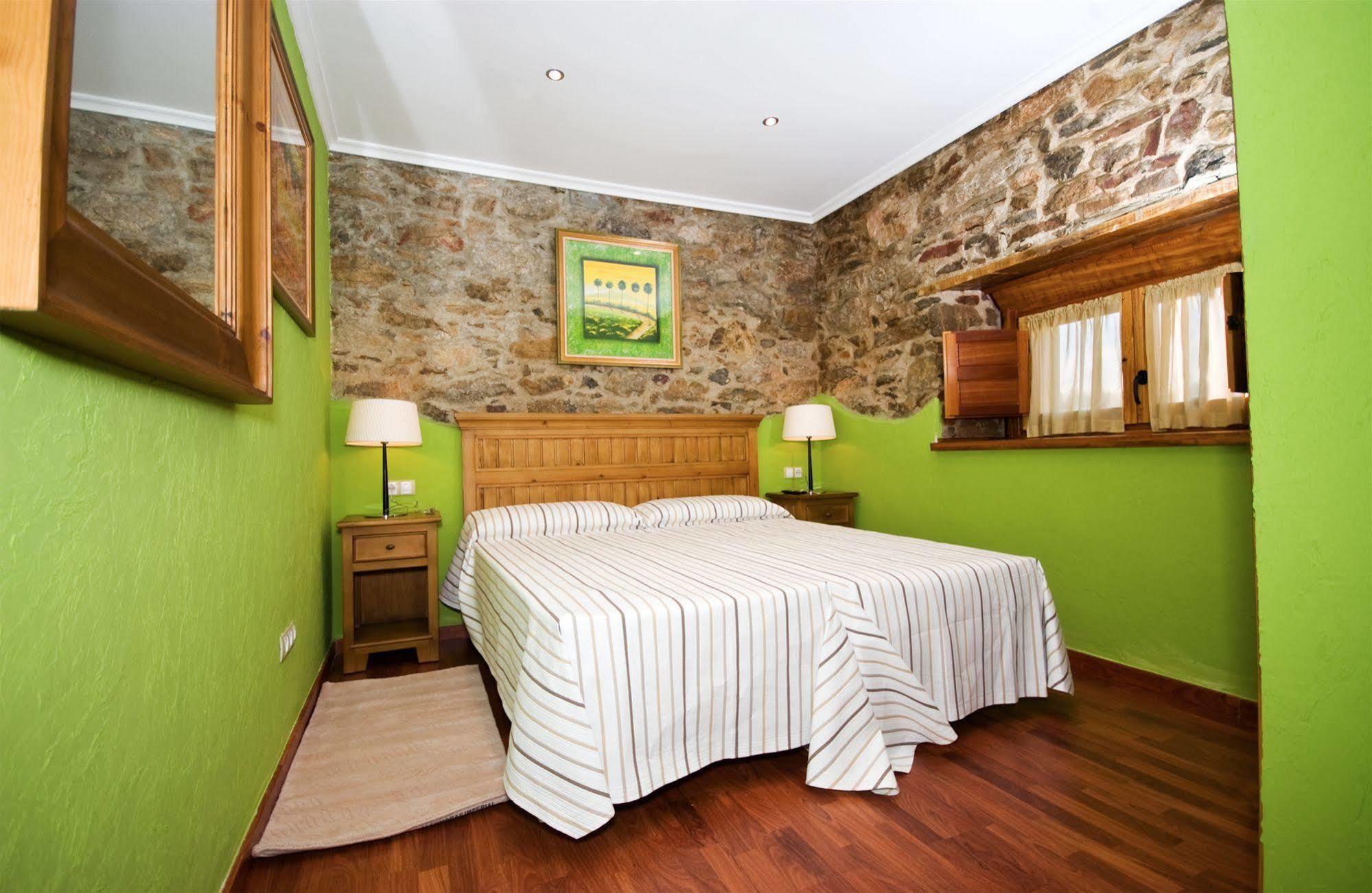 Casa Rural Los Sombredales Soto Del Barco Exterior photo